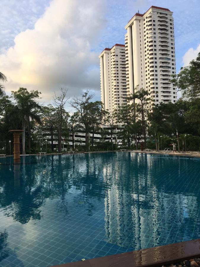 Appartamento View Talay 5D Golf Pattaya Esterno foto